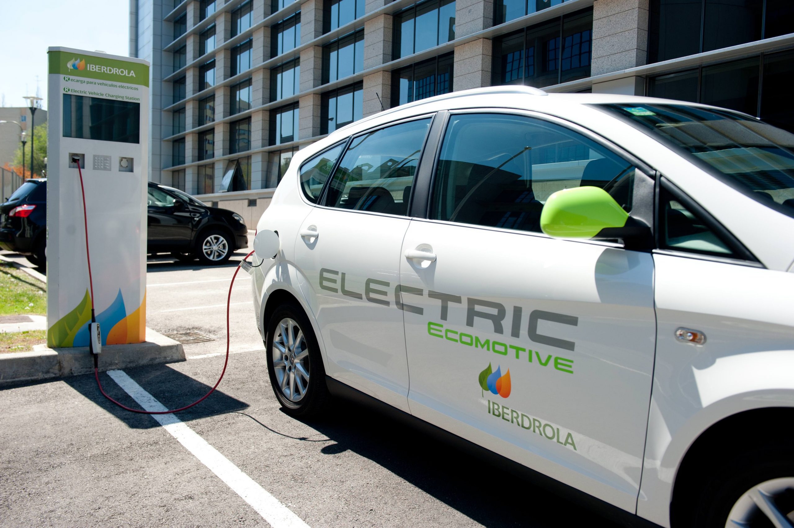 National Survey of Electric Vehicle Users